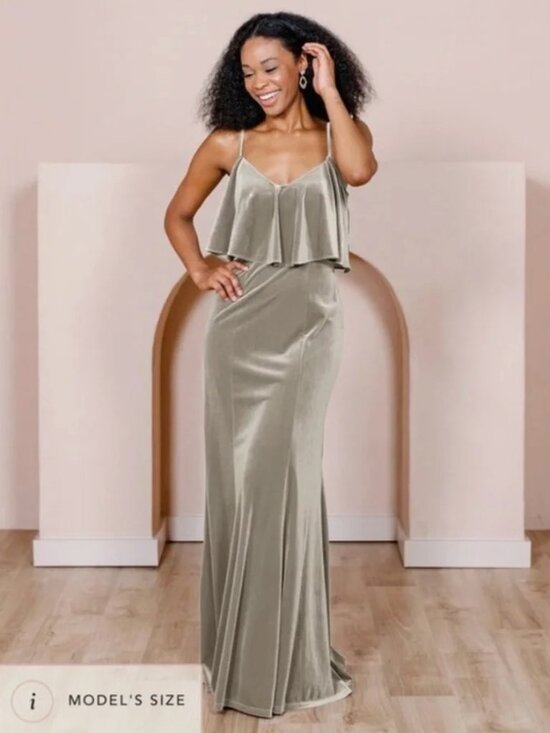 Revelry Dresses & Skirts - Revelry | Riley Convertible Velvet Dress Formal Sage Green | Size 12